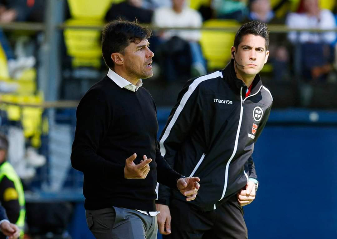 Alexander Medina durante el partido del Villarreal (LOF)
