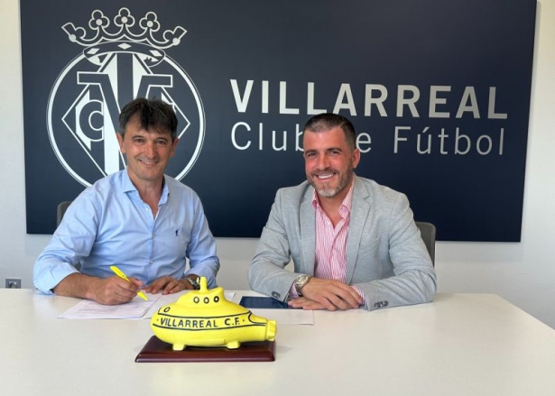 Pacheta junto a Luis Alonso cuando firmó como entrenador del Villarreal CF Pacheta junto a Luis Alonso cuando firmó como entrenador del Villarreal CF