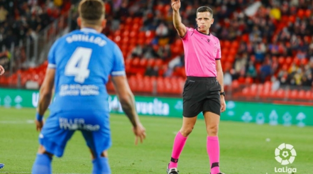 García Verdura arbitrará el Granada - Alavés (LALIGA) García Verdura arbitrará el Granada - Alavés (LALIGA)