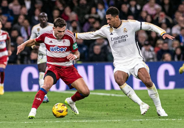 Partido disputado ante el Real Madrid en el `Santiago Bernabéu` (LOF) Partido disputado ante el Real Madrid en el `Santiago Bernabéu` (LOF)