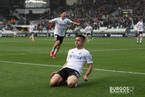 Curro Sánchez celebra un gol con el Burgos CF (BURGOS CF) Curro Sánchez celebra un gol con el Burgos CF (BURGOS CF)