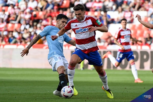 Boyé durante un partido con el Granada (JOSÉ M. BALDOMERO) Boyé durante un partido con el Granada (JOSÉ M. BALDOMERO)