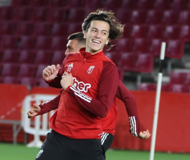 Carreras no ha brillado en el Benfica (JOSÉ ANDRÉS FERNÁNDEZ)