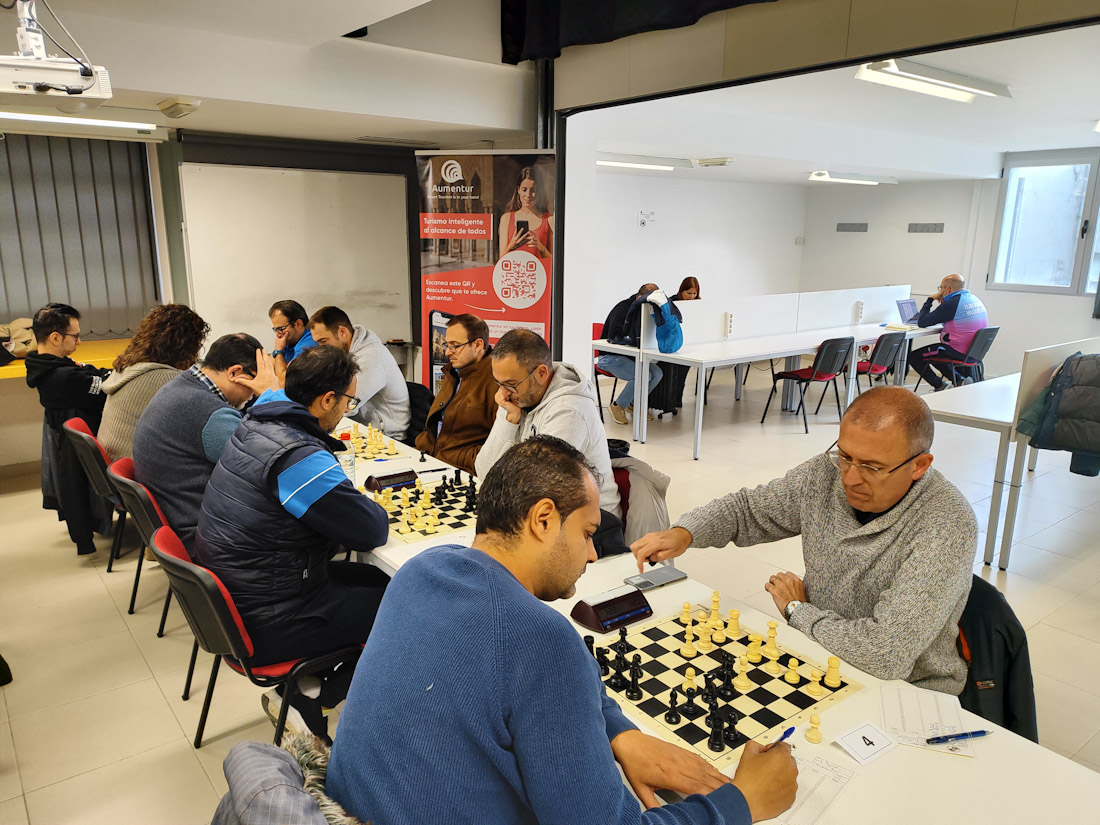 Encuentros de Liga Andaluza de Aumentur  (AJEDREZ LA ZUBIA)