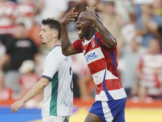 El Granada cae derrotado en Los Cármenes (LALIGA) El Granada cae derrotado en Los Cármenes (LALIGA)