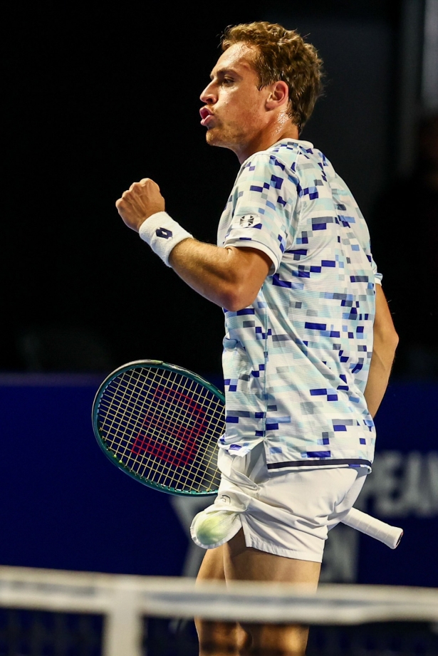 Roberto Carballés celebra un punto (EUROPEAN TENIS OPEN) Roberto Carballés celebra un punto (EUROPEAN TENIS OPEN)