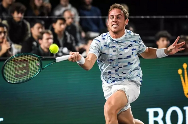 Roberto Carballés durante el Masters 1000 de París-Bercy 2024 (MATTHIEU MIRVILLE / DPPI / AFP7 / EUROPA PRESS) Roberto Carballés durante el Masters 1000 de París-Bercy 2024 (MATTHIEU MIRVILLE / DPPI / AFP7 / EUROPA PRESS)