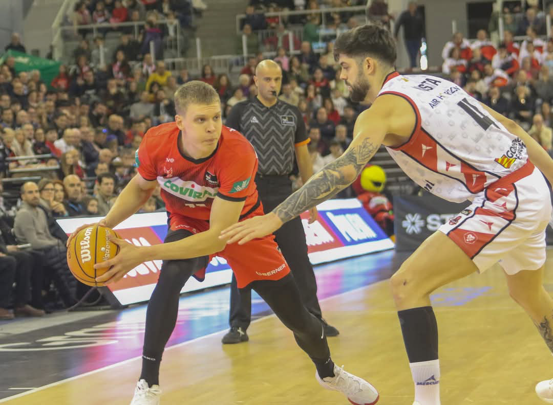 Elías Valtonen está en un buen momento (JOSÉ VELASCO)