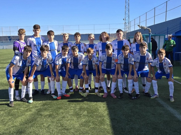 El Español Albolote lidera la Primera Andaluza Infantil (ESPAÑOL ALBOLOTE) El Español Albolote lidera la Primera Andaluza Infantil (ESPAÑOL ALBOLOTE)