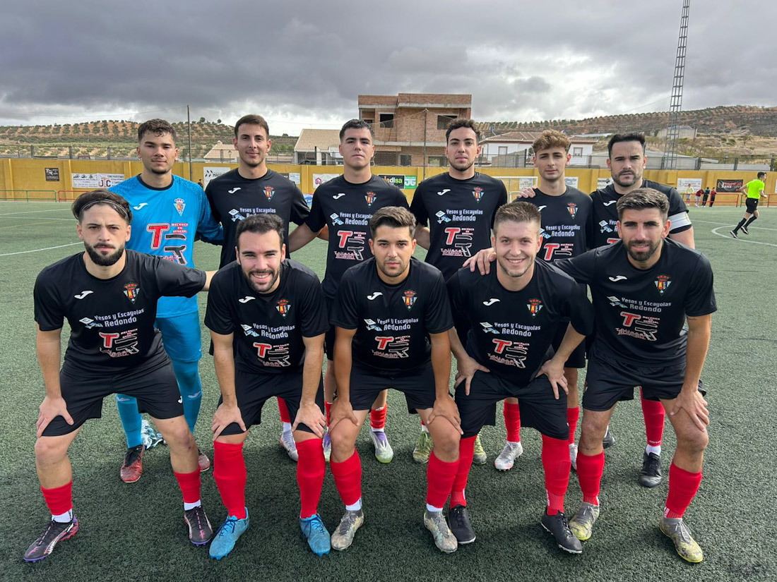 El cancerbero Fran junto a sus compañeros del Salar CF