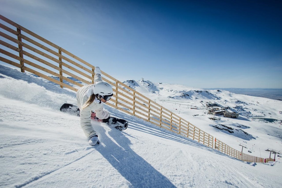 Snowboard en Sierra Nevada (CETURSA)