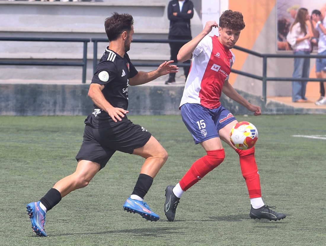 El Churriana no pierde las esperanzas de meterse en playoff (J. PALMA)