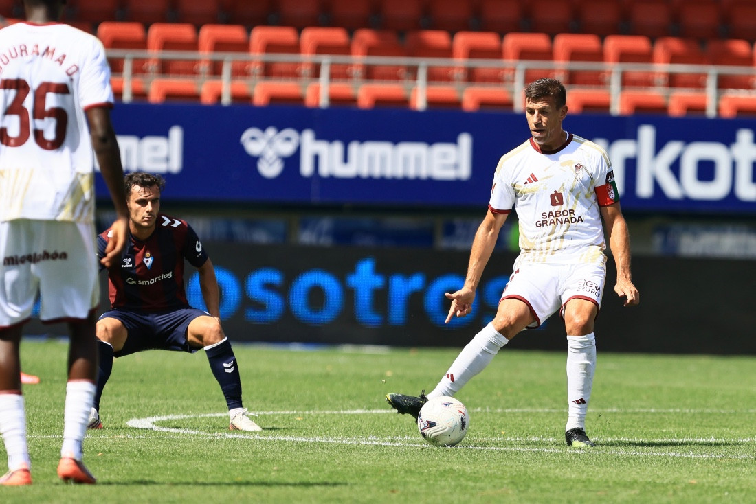 Alcaraz reconoció la superioridad del Eibar en el encuentro (LOF)