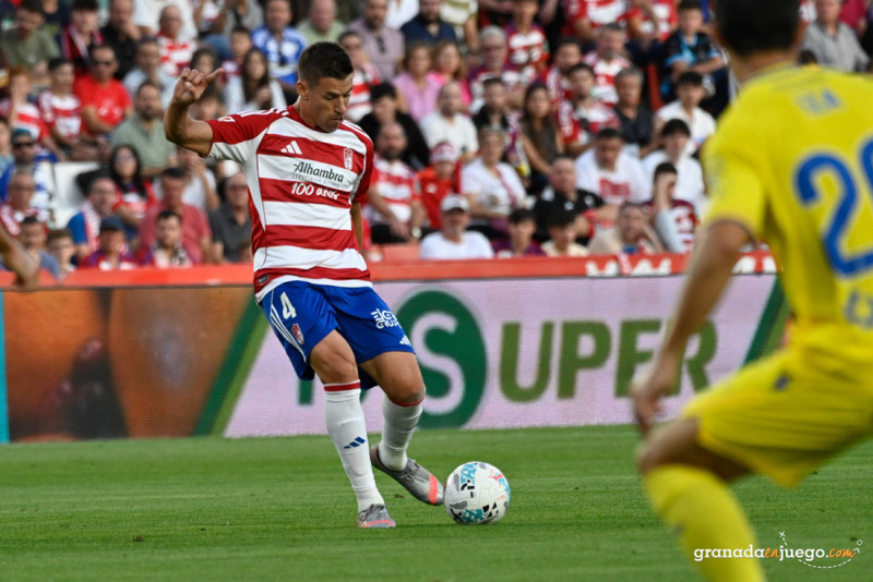 El Granada intentará llevarse la victoria en el segundo derbi andaluz del curso (J.M. BALDOMERO) El Granada intentará llevarse la victoria en el segundo derbi andaluz del curso (J.M. BALDOMERO)