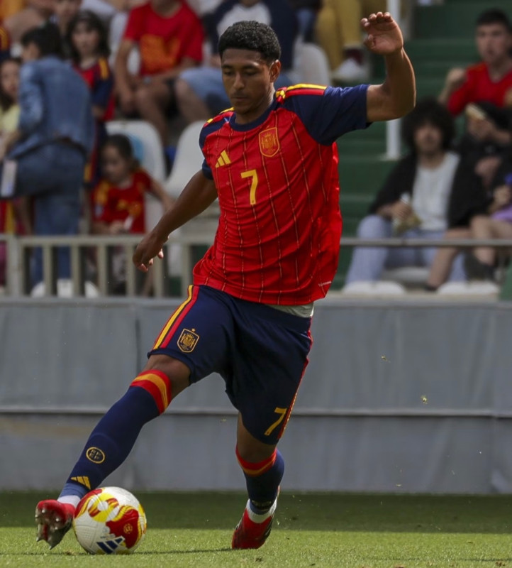 Owen, en un encuentro pasado con la Selección (GRANADA CF)