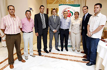 Un momento de la presentación del acto (CBGRANADA.COM) Un momento de la presentación del acto (CBGRANADA.COM)