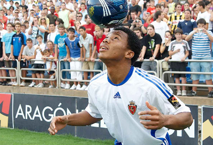 Uche llega procedente del Zaragoza para reforzar la delantera