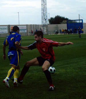 Garrincha desborda a Javi Pérez Garrincha desborda a Javi Pérez