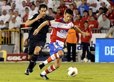 Fran Rico, durante el partido frente al Atlético de Madrid. (BALDOMERO)
