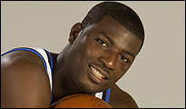 Olumide Oyedeji, nuevo fichaje Olumide Oyedeji, nuevo fichaje