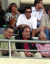Pedro Ruiz en el palco de `Los Cármenes`.