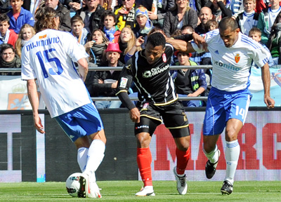 El Zaragoza aún le debe dinero al Getafe por el traspaso en 2009 de `Ike` Uche