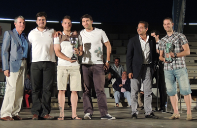 Uno de los trofeos entregados durante la clausura