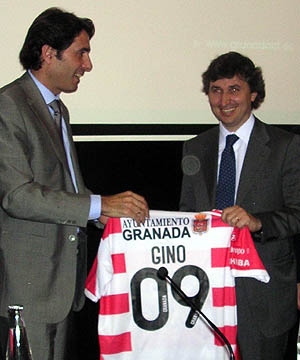 Gino Pozzo junto a Igancio Cuerva el día de su llegada (GRJ)