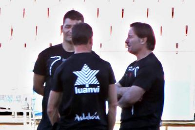 Anquela junto a su cuerpo técnico (LUIS JAVIER QUESADA)
