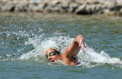 Los participantes no han podido lanzarse al agua (lainformacion.com)