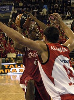 Hunter en el partido ante Manresa (P. AYALA)