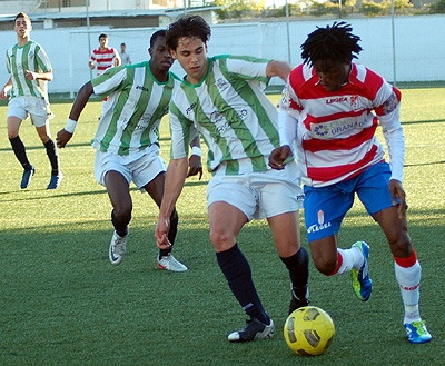Boateng durante uno de sus encuentros con el Granada B 