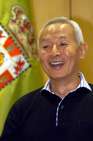 Seishiro Endo durante su visita a Granada 