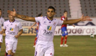 Jona ya no celebrará más goles con la camiseta del Jaén 