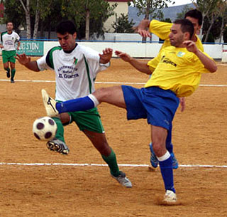 Dune materializó la victoria maracenera de penalti (J. J .M.)