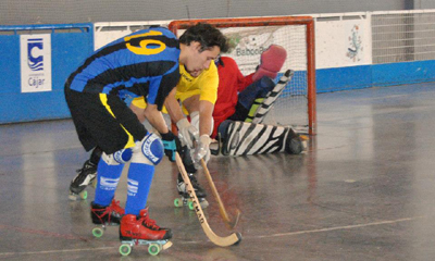 Vicentillo intentaba perforar la portería rival 