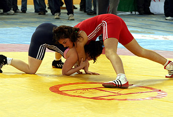 Sandra Sampedro, de rojo, en el pasado Campeonato de España