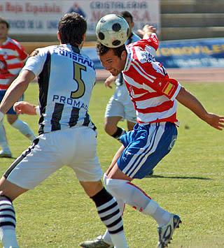 Migue Montes se estrenó como goleador en La Línea (L. O.)