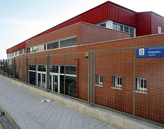 Imagen exterior del Pabellón Veleta de Granada (L. O.)