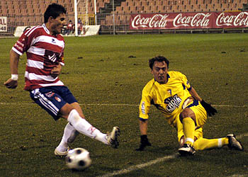 Jony Rosales en el encuentro de Copa Federación ante el Cádiz Jony Rosales en el encuentro de Copa Federación ante el Cádiz