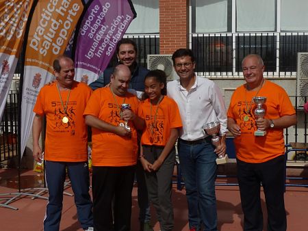 El Alcalde de Granada ha acudido a la carrera de Asprogrades (AYUNTAMIENTO DE GRANADA) 