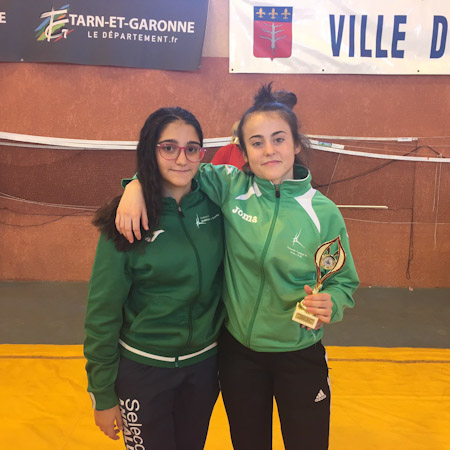 Nuria Ruiz izq. y Marta Gomez drch. (LUCHA MARACENA) 