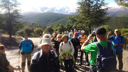 Senderistas sexitanos en su ruta por Jerez del Marquesado (AYTO. ALMUÑECAR)