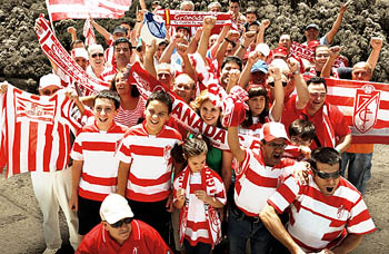 Detalle del cartel de la campaña de socios del Granada CF (GRJ) Detalle del cartel de la campaña de socios del Granada CF (GRJ)