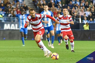 La defensa rojiblanca, a gran nivel (JOSÉ M. BALDOMERO)