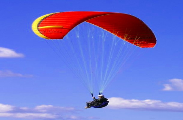 Los mejores pilotos andaluces de parapente se darán cita en Loja Los mejores pilotos andaluces de parapente se darán cita en Loja