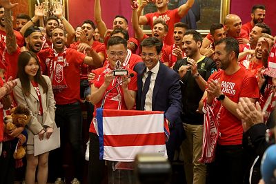 Jiang celebró por todo lo alto el ascenso (JOSÉ VELASCO)