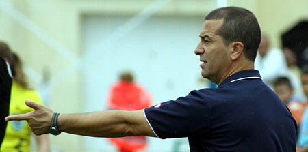 Miguel Ángel Álvarez Tomé, entrenador del Granada Club de Fútbol (LUIS F. RUIZ)