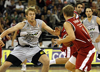 Rannikko en el encuentro ante el DKV Joventud (ACBMEDIA)