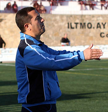Álvarez Tomé durante el encuentro ante el Moratalla CF